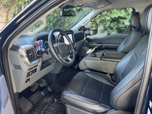 Used 2022 Ford F150 XLT w/ Equipment Group 302A High AWD/4WD image 4
