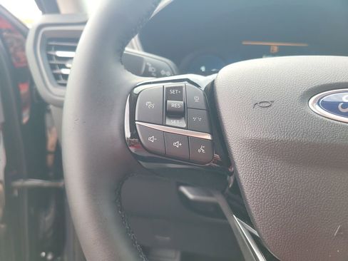 New 2025 Ford Escape Active w/ Active Premium Tech Pack image 14