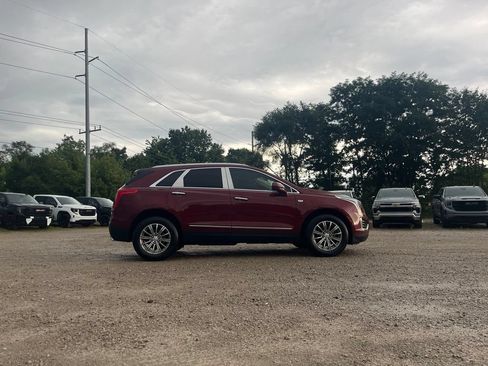 Used 2018 Cadillac XT5 Luxury w/ Driver Awareness Package FWD image 6