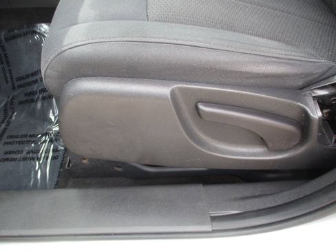 Used 2012 Jeep Liberty Sport AWD/4WD image 27