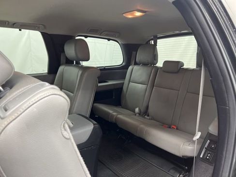 Used 2019 Toyota Sequoia Platinum AWD/4WD image 22