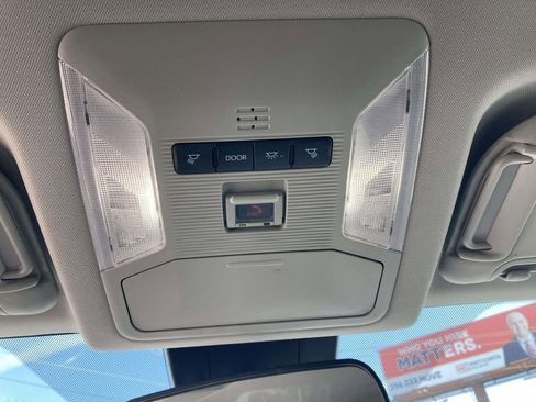 Used 2022 Toyota RAV4 XLE image 26