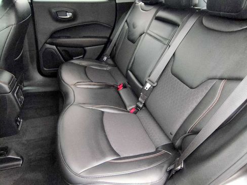 Used 2019 Jeep Compass Latitude w/ Popular Equipment Group image 20