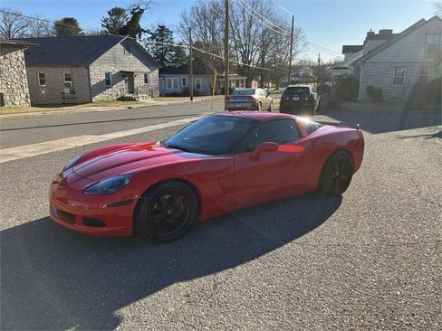 Used 2010 Chevrolet Corvette Coupe w/ Preferred Equipment Group image 3