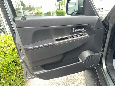 Used 2012 Jeep Liberty Limited Jet AWD/4WD image 15