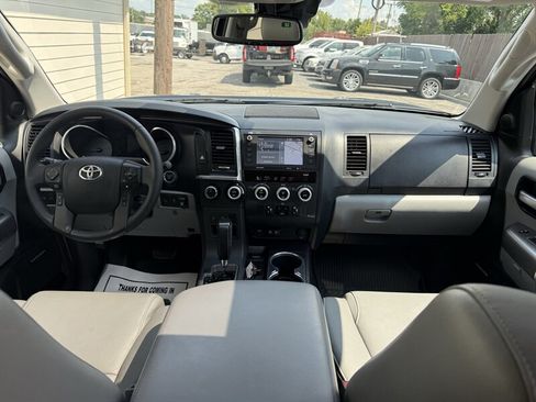 Used 2021 Toyota Sequoia Limited AWD/4WD image 33