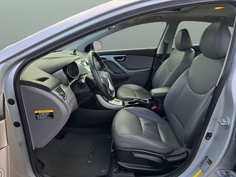 Used 2011 Hyundai Elantra Limited FWD image 17