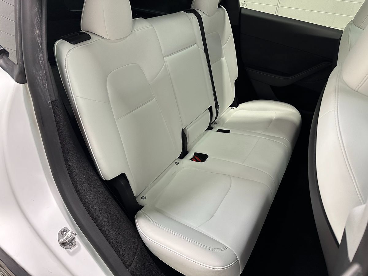 Used 2023 Tesla Model Y AWD image 16