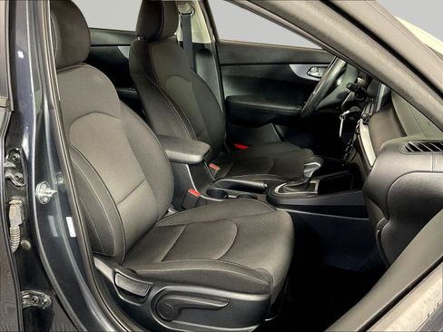 Certified 2024 Kia Forte LXS w/ LXS Technology Package FWD image 27
