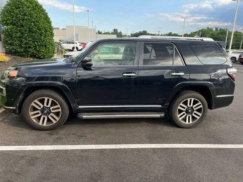 Used 2016 Toyota 4Runner Limited AWD/4WD image 2