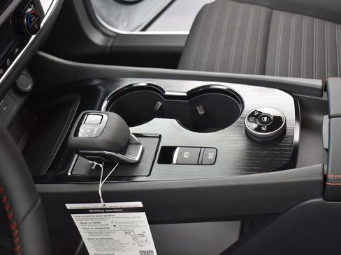 Certified 2025 Nissan Rogue SV image 14