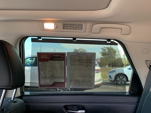 Used 2024 Nissan Pathfinder Platinum w/ Cargo Package image 27