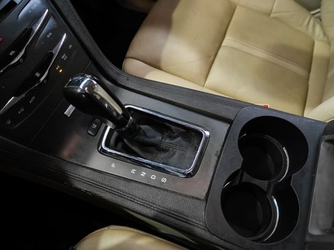 Used 2019 Lincoln MKT AWD image 24