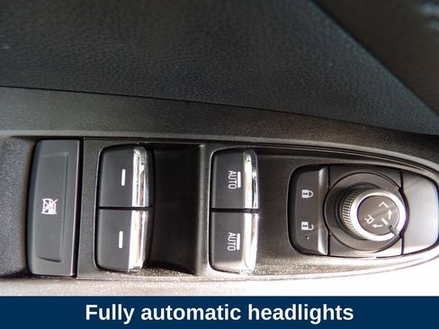 Used 2025 Subaru Crosstrek 2.5i Limited w/ Crosstrek Mirror Package image 11