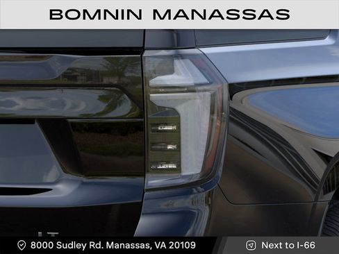 New 2026 Chevrolet Suburban LT w/ Comfort Package AWD/4WD image 11