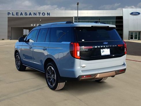 New 2026 Ford Expedition King Ranch AWD/4WD image 3
