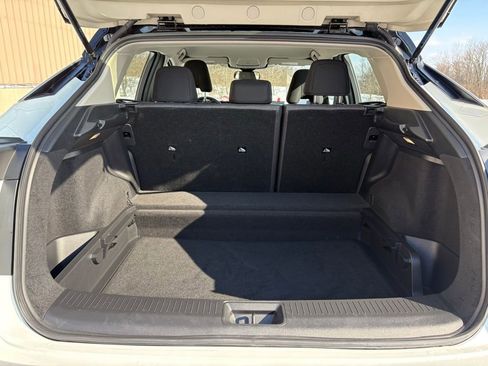 Used 2023 Nissan Ariya FWD image 11