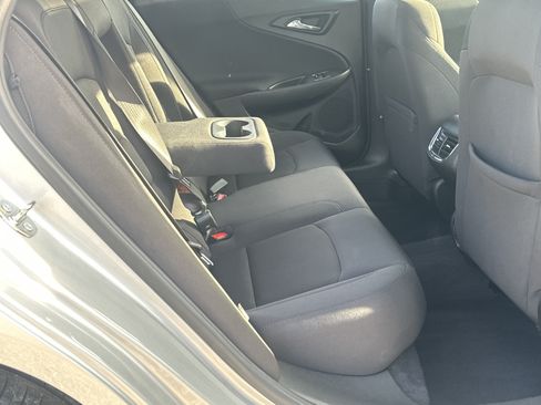 Used 2022 Chevrolet Malibu LT FWD image 15