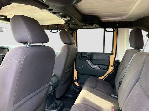Used 2014 Jeep Wrangler Unlimited Sport AWD/4WD image 6