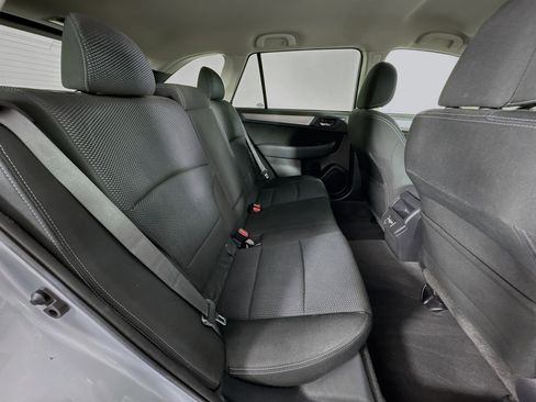 Used 2018 Subaru Outback 2.5i Premium image 25