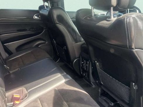 Used 2020 Jeep Grand Cherokee Altitude AWD/4WD image 11