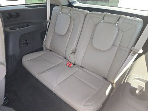 Used 2023 Lincoln Aviator Reserve w/ Equipment Group 201A AWD/4WD image 29