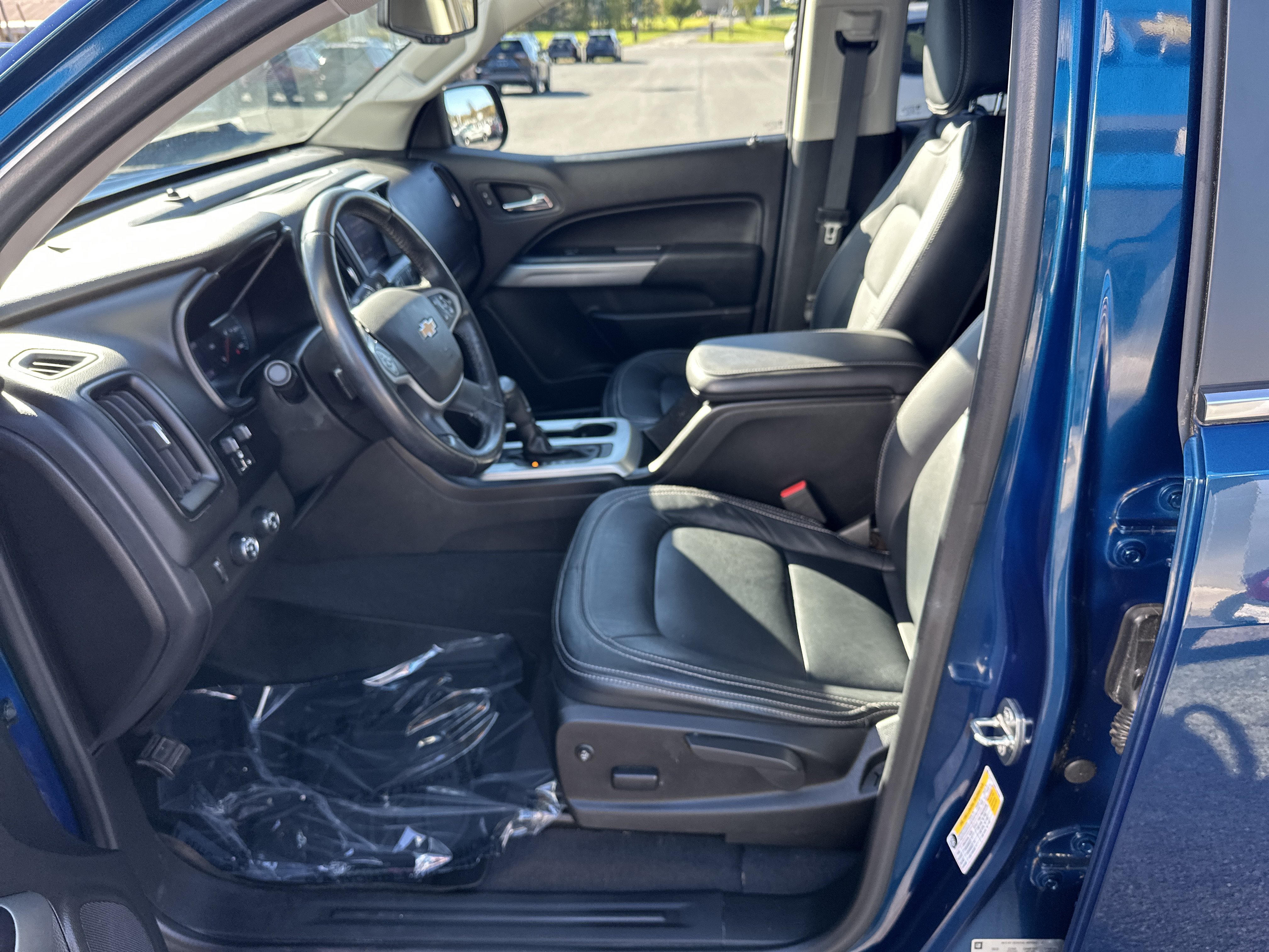 Certified 2019 Chevrolet Colorado LT w/ LT Convenience Package AWD/4WD image 7