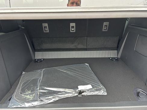 New 2025 Ford Bronco Outer Banks w/ Black Appearance Package image 17