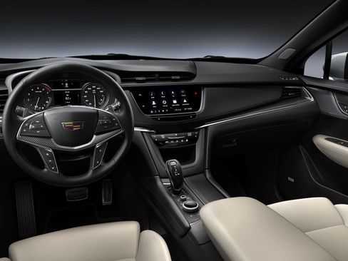 New 2025 Cadillac XT5 Sportv w/ LPO, Red Accent Package image 8