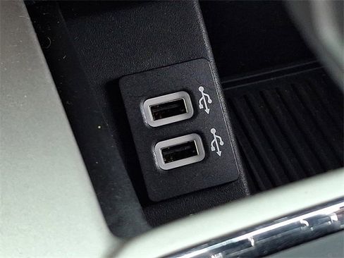 Used 2019 Ford F150 Lariat image 25