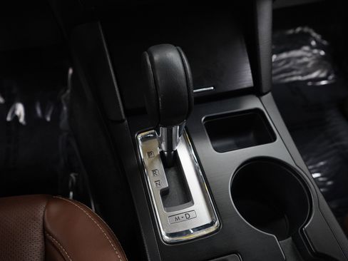 Used 2017 Subaru Outback 3.6R Touring image 21