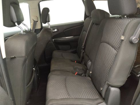 Used 2020 Dodge Journey SE FWD image 18