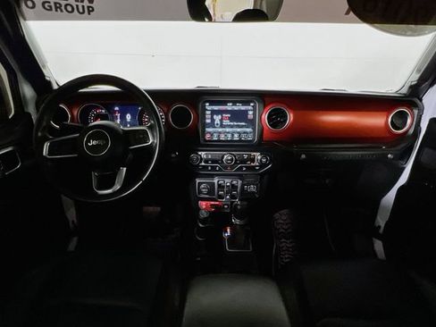 Used 2018 Jeep Wrangler Unlimited Rubicon AWD/4WD image 24