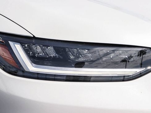 Used 2024 Honda HR-V Sport image 4