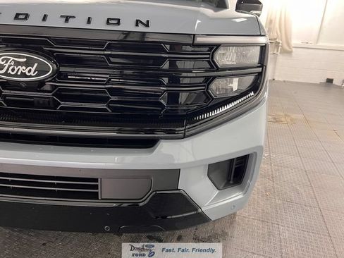 New 2026 Ford Expedition Max Platinum w/ Stealth Appearance Package AWD/4WD image 15