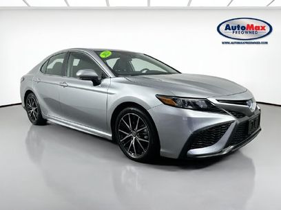 Used 2023 Toyota Camry SE w/ Cold Weather Package