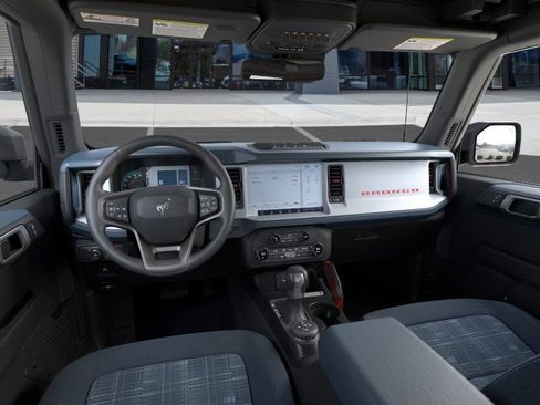 New 2025 Ford Bronco Heritage Edition AWD/4WD image 10