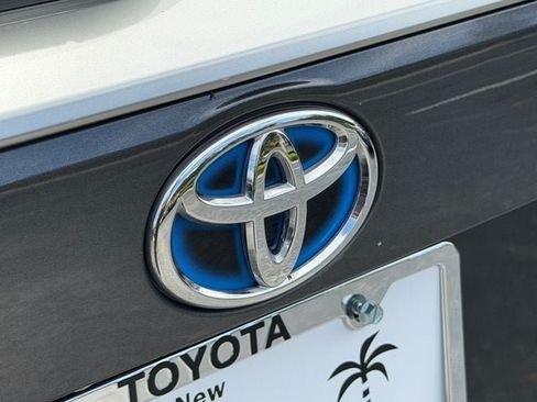 Certified 2020 Toyota RAV4 XSE w/ XSE Grade Weather Package AWD/4WD image 17