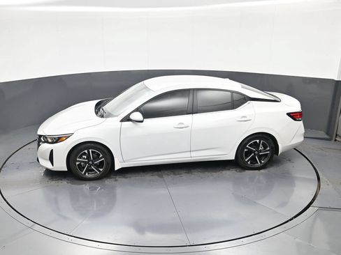 Used 2025 Nissan Sentra SV w/ Trunk Package FWD image 30