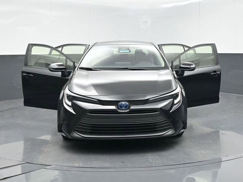 Used 2024 Toyota Corolla LE image 58