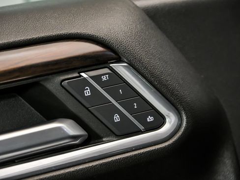 Used 2023 GMC Sierra 1500 SLT w/ SLT Convenience Package image 10