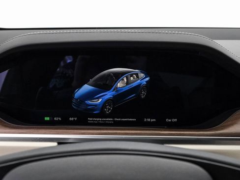 Used 2022 Tesla Model X image 25