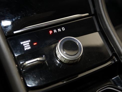 Used 2022 Jeep Grand Cherokee L Limited image 7