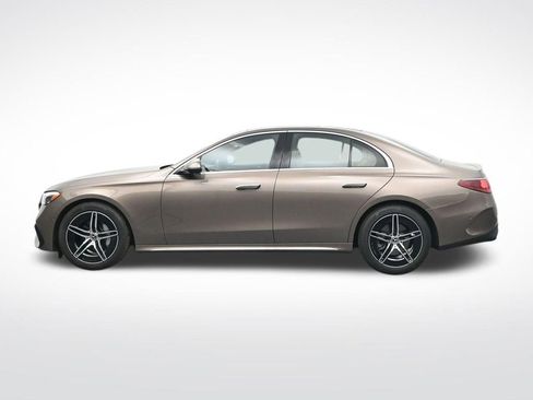 Used 2025 Mercedes-Benz E 350 Sedan image 10