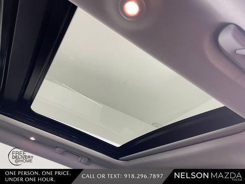 Used 2021 Jeep Cherokee Latitude Lux w/ Sun & Sound Group image 37