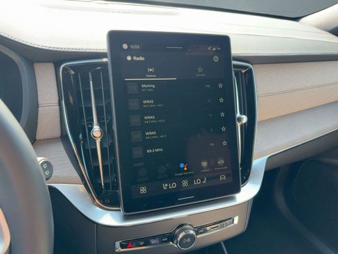 New 2026 Volvo XC90 B6 Plus w/ Protection Package Premier image 21