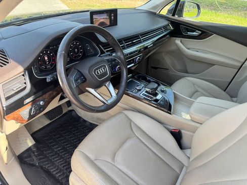 Used 2018 Audi Q7 3.0T Prestige w/ Prestige Package AWD/4WD image 14