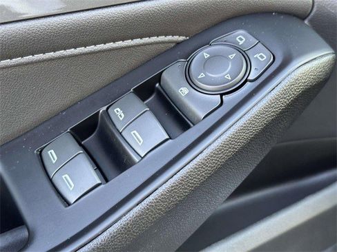 Certified 2023 Chevrolet Traverse LT w/ Midnight/Sport Edition image 13