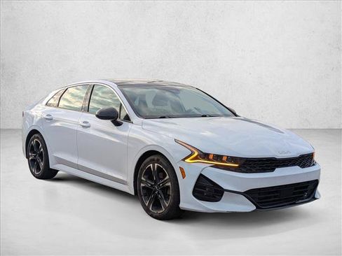 Used 2022 Kia K5 GT-Line w/ GT-Line FWD Premium Package image 3