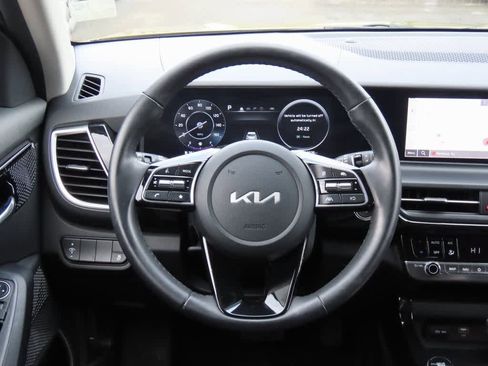 Used 2024 Kia Seltos X-Line image 19